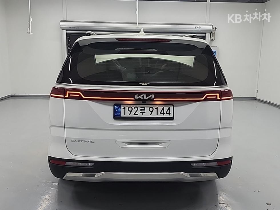 Kia Carnival — miniaturë 3