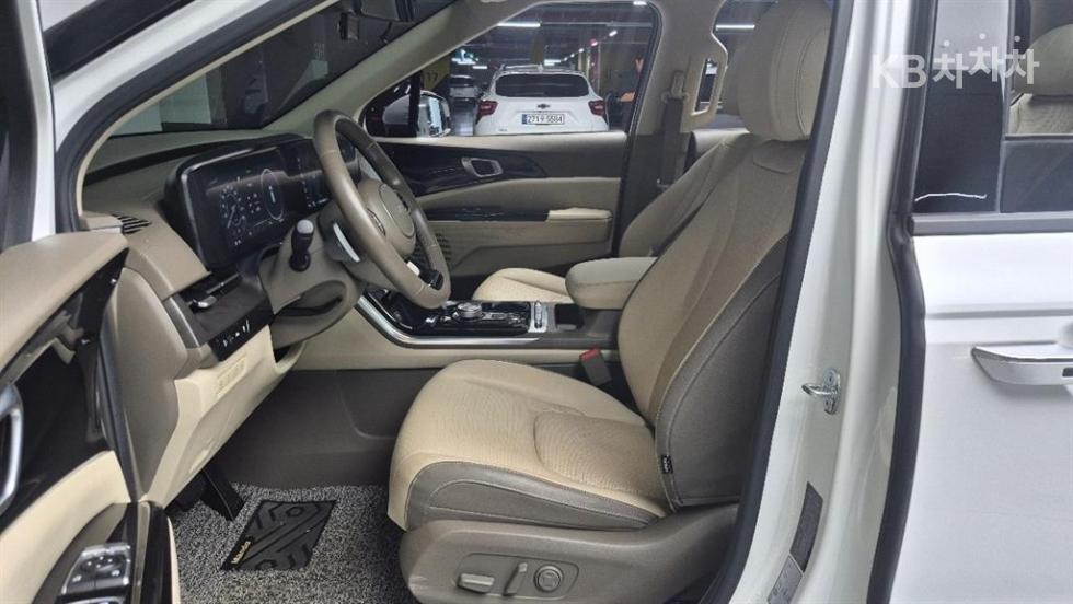 Kia Carnival — miniaturë 3