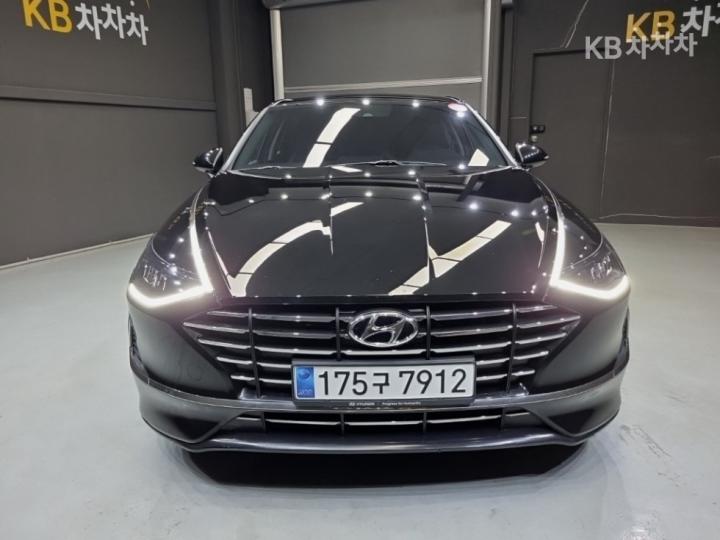 Hyundai Sonata 2.0 LPG 렌터카 — foto 1