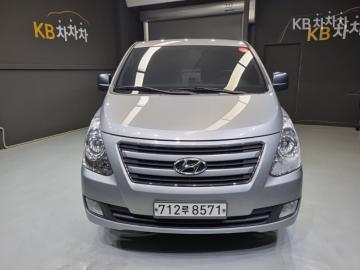 Hyundai Starex 12인승 왜건 CVX — foto 1