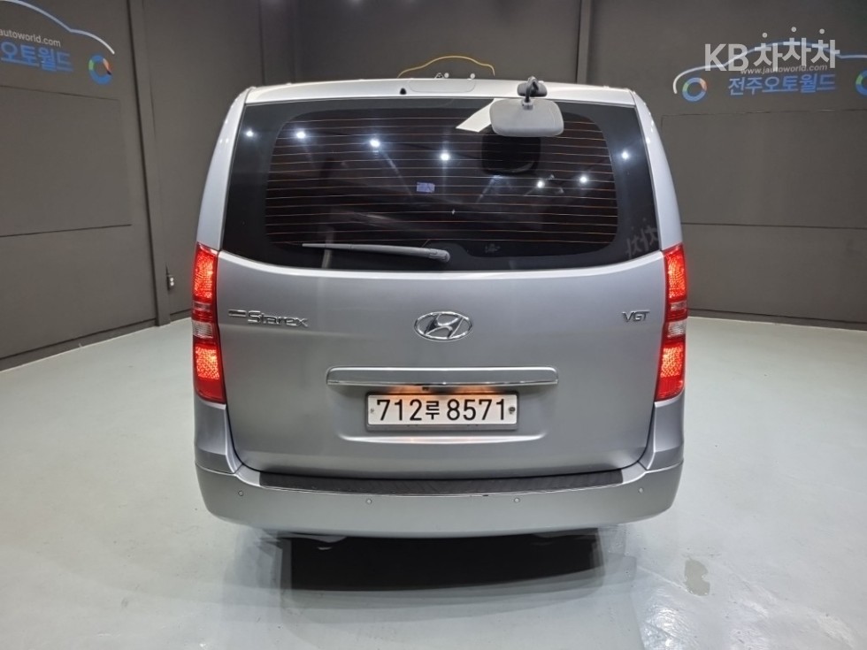 Hyundai Starex — miniaturë 3