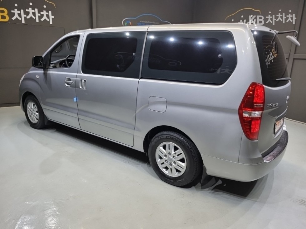 Hyundai Starex — miniaturë 4