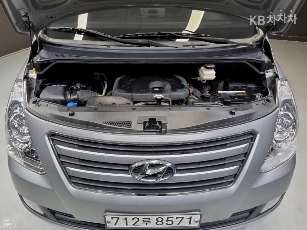 Hyundai Starex — miniaturë 8
