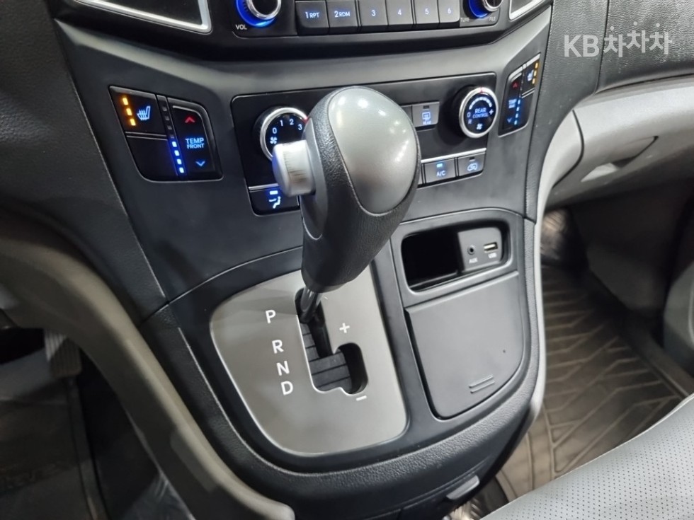 Hyundai Starex — miniaturë 14