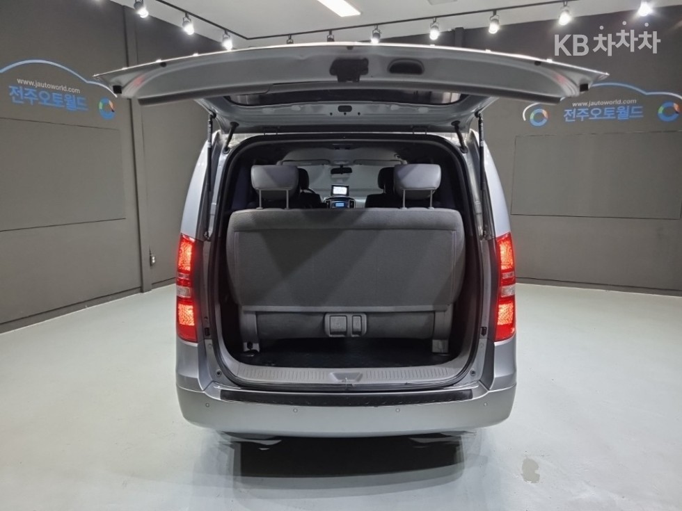Hyundai Starex — miniaturë 20