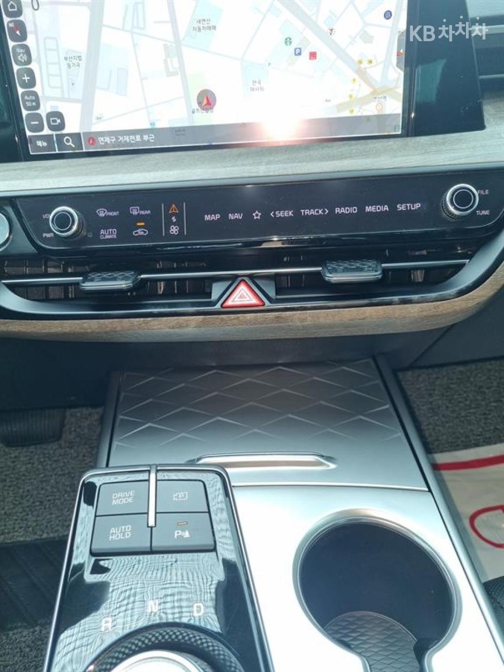 Kia K8 — miniaturë 18