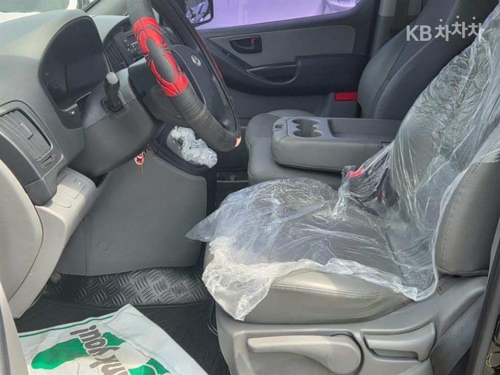 Hyundai Starex — miniaturë 7
