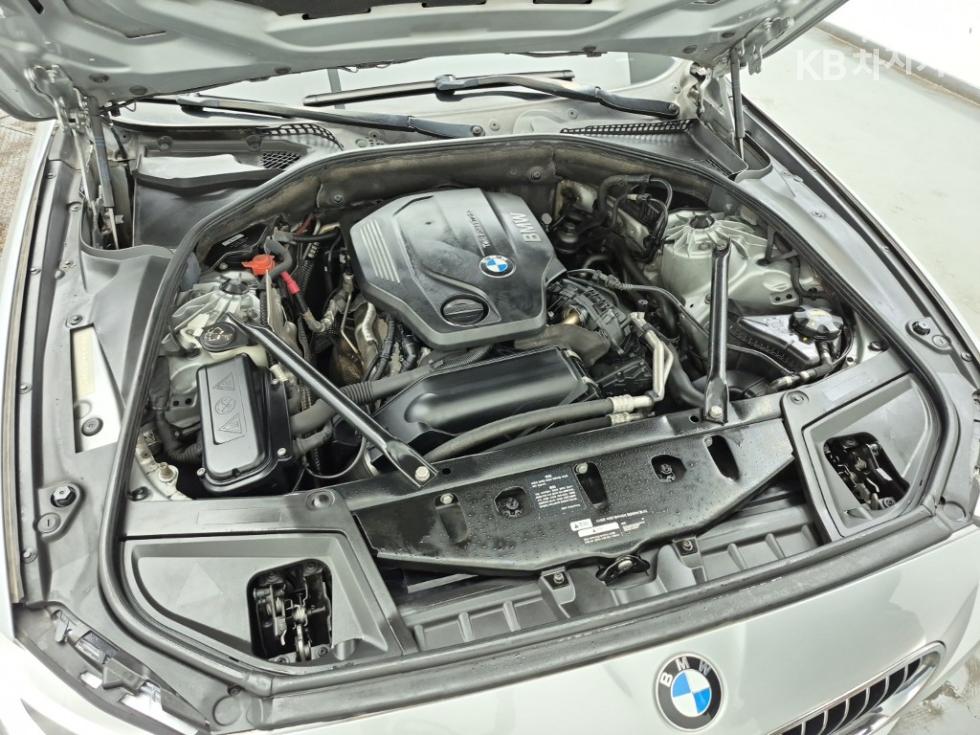 BMW 5er — miniaturë 6