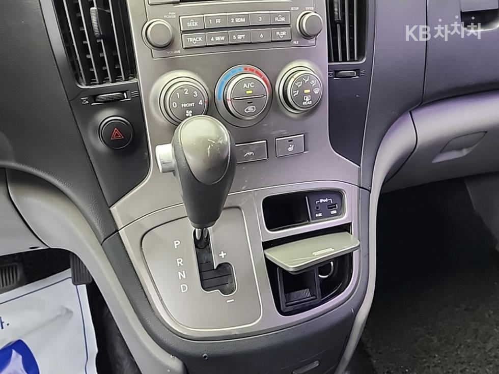 Hyundai Starex — miniaturë 8