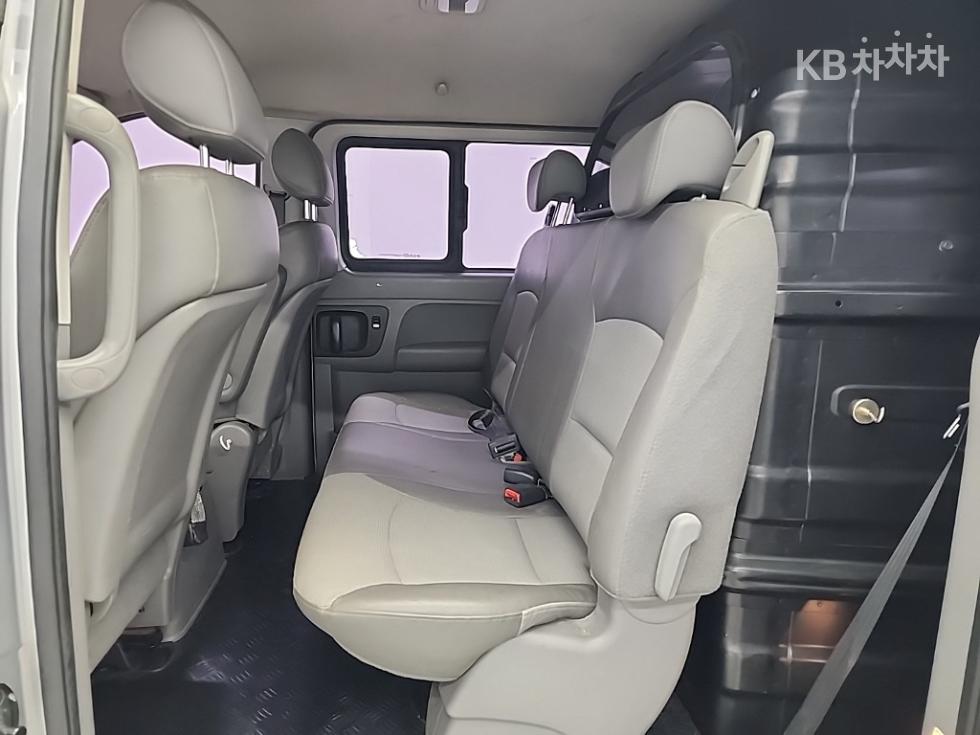 Hyundai Starex — miniaturë 12