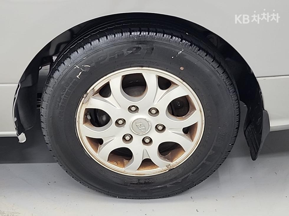 Hyundai Starex — miniaturë 18