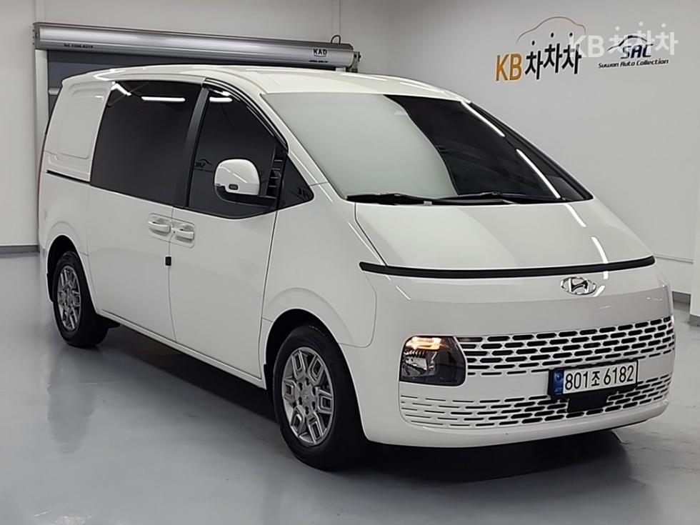Hyundai Staria — miniaturë 4