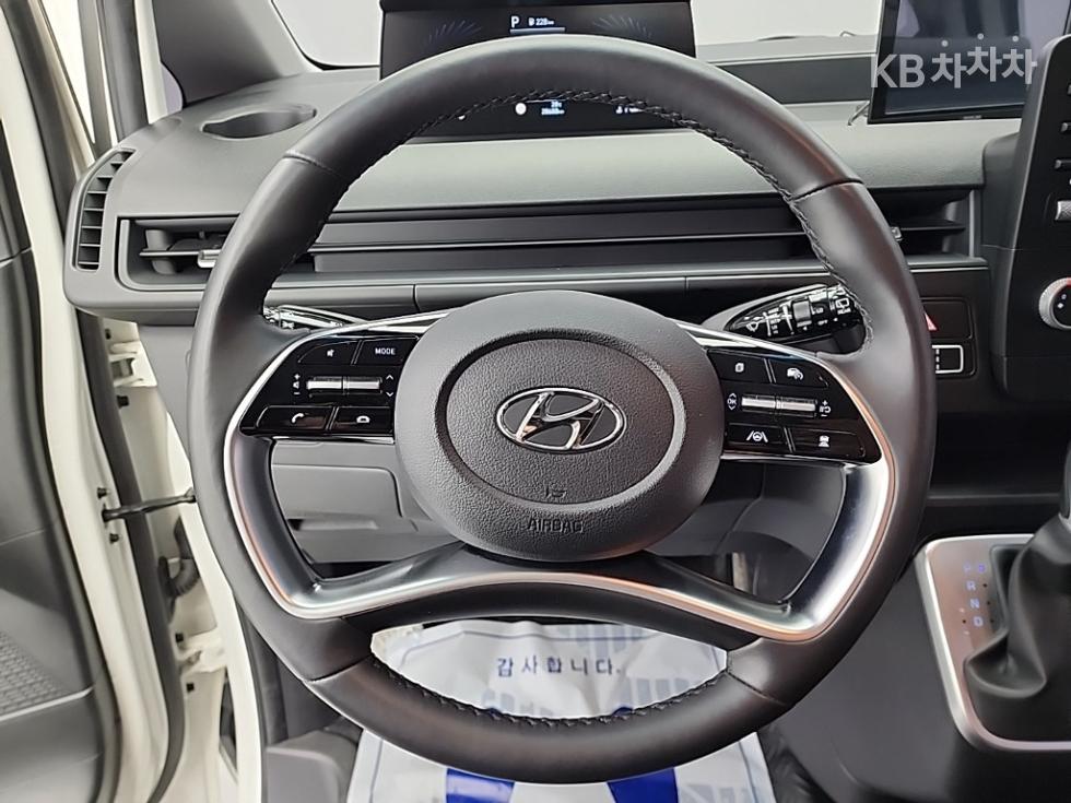 Hyundai Staria — miniaturë 9