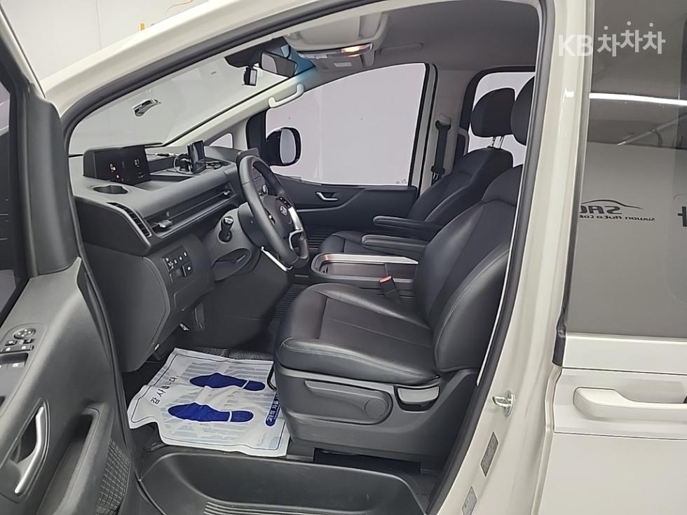 Hyundai Staria — miniaturë 11