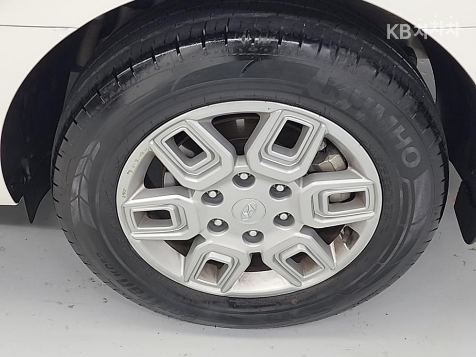 Hyundai Staria — miniaturë 20