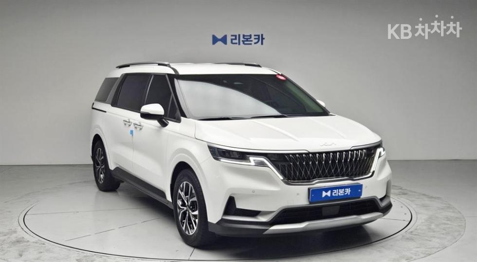 Kia Carnival — miniaturë 3