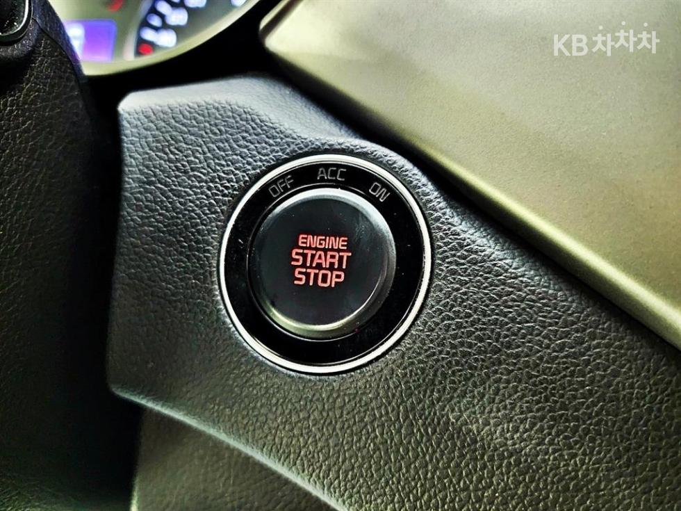 Kia Carens — miniaturë 15
