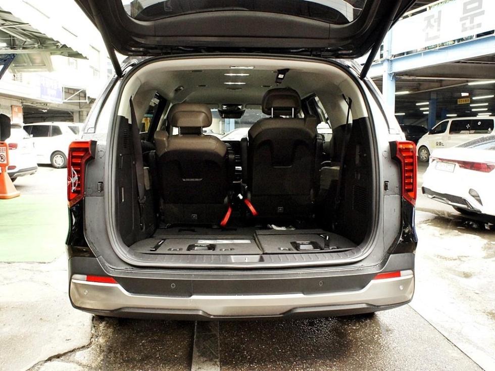 Kia Carnival — miniaturë 18