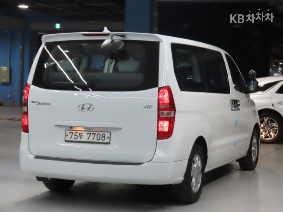 Hyundai Starex — miniaturë 4