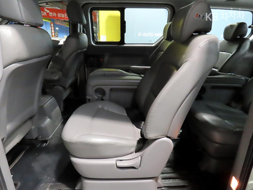 Hyundai Starex — miniaturë 7