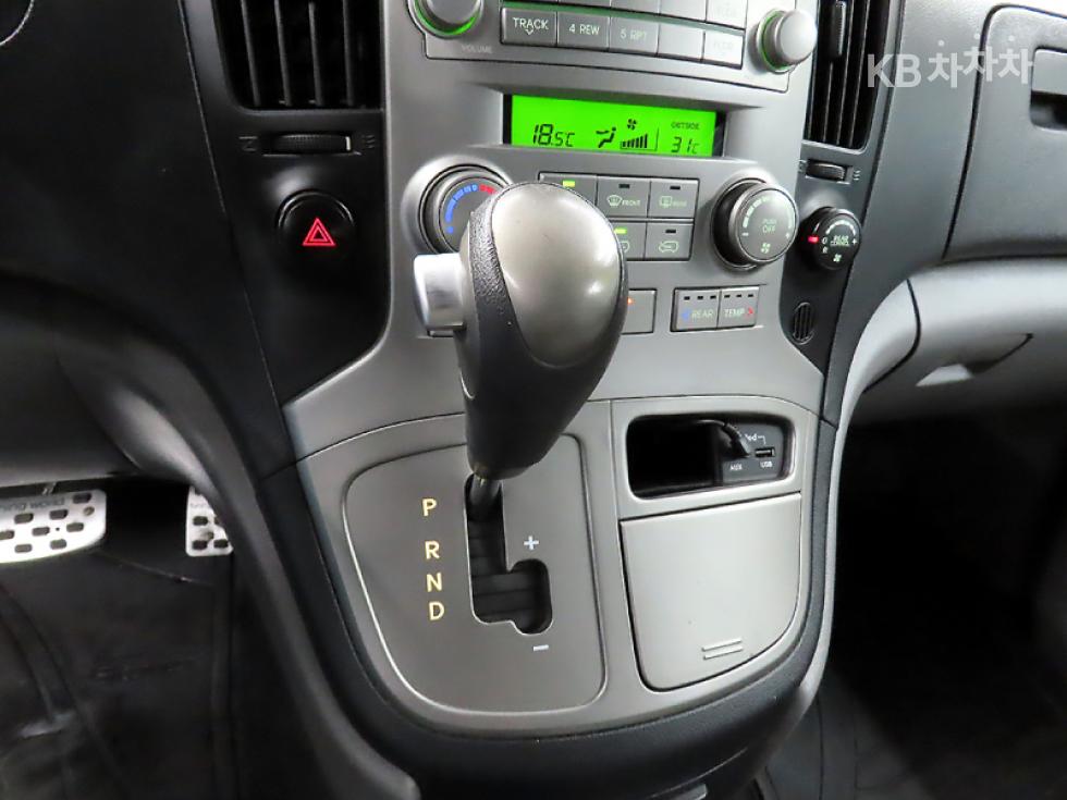 Hyundai Starex — miniaturë 12