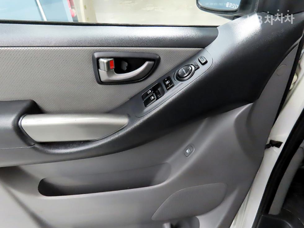 Hyundai Starex — miniaturë 13
