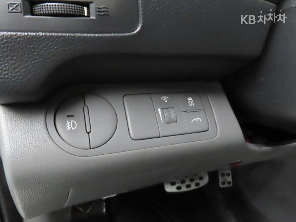 Hyundai Starex — miniaturë 14