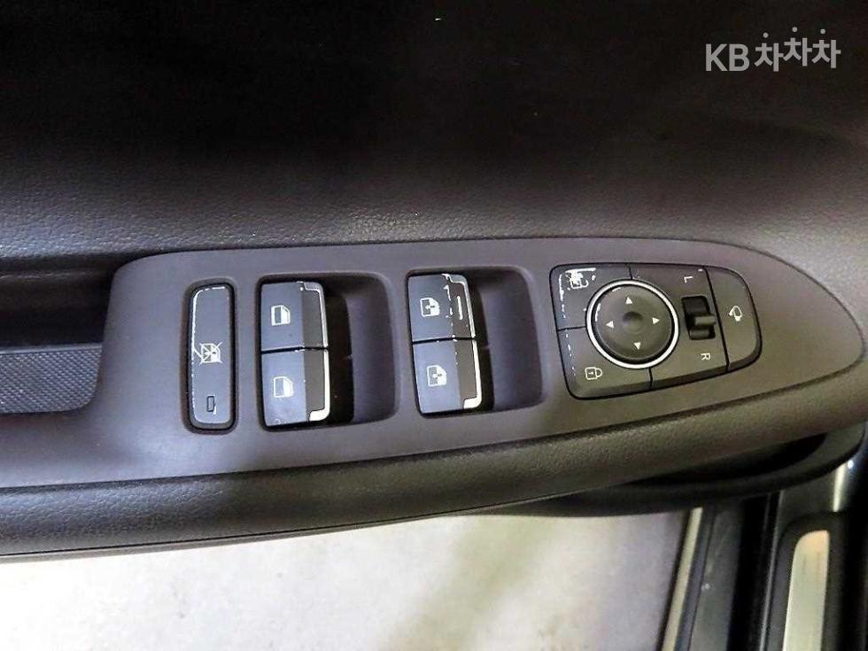 Hyundai Grandeur — miniaturë 13