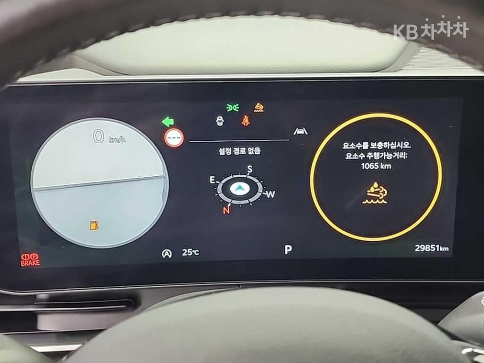 2024 Kia 4 photo