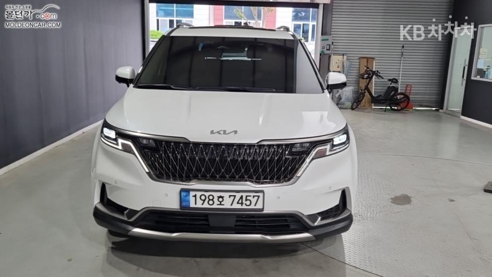 Kia Carnival — miniaturë 3