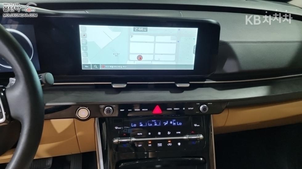 Kia Carnival — miniaturë 12