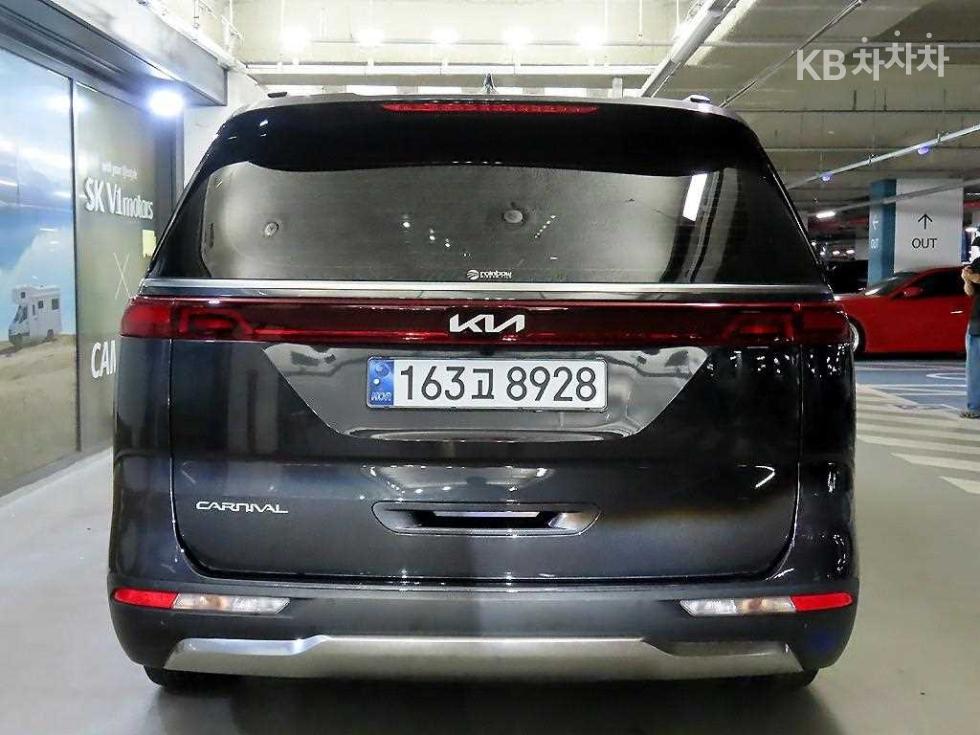 Kia Carnival — miniaturë 5