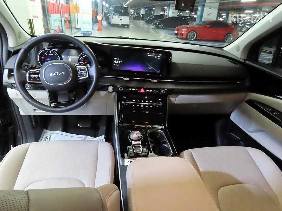 Kia Carnival — miniaturë 10