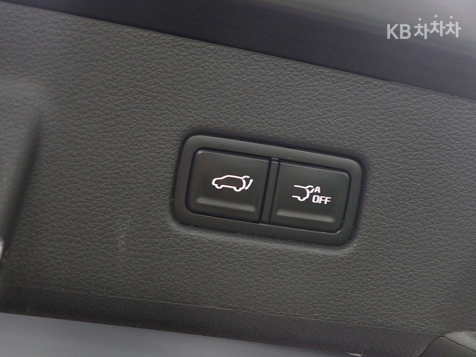 Kia Carnival — miniaturë 6