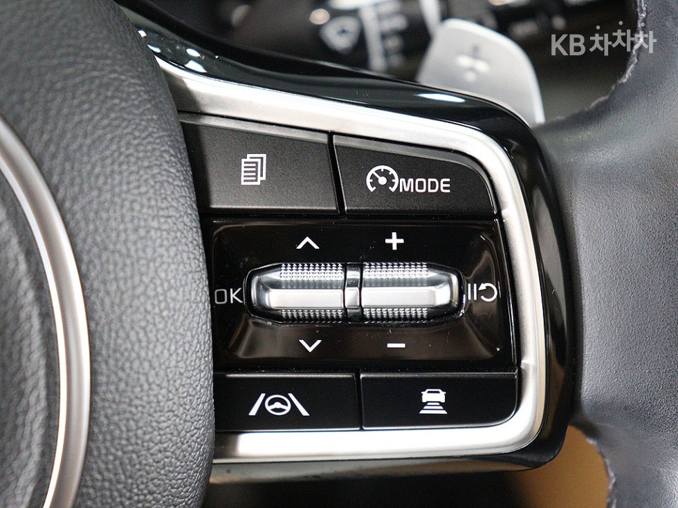 Kia Carnival — miniaturë 12
