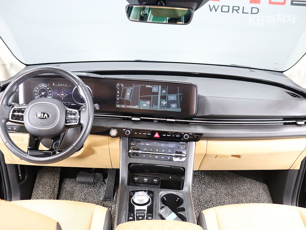 Kia Carnival — miniaturë 14