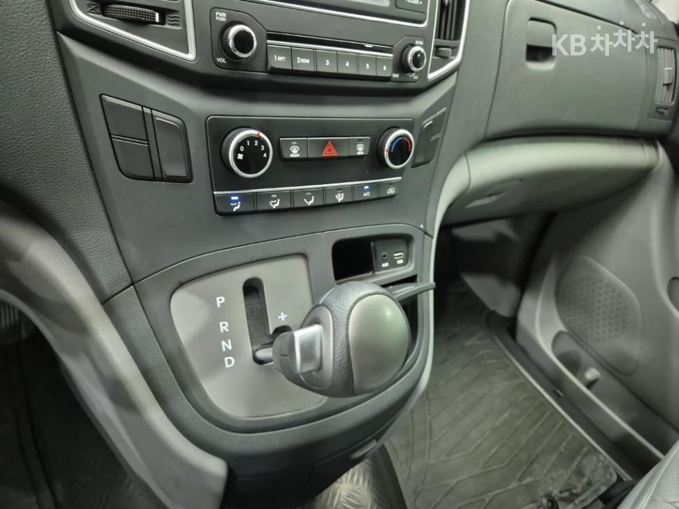 Hyundai Starex — miniaturë 8