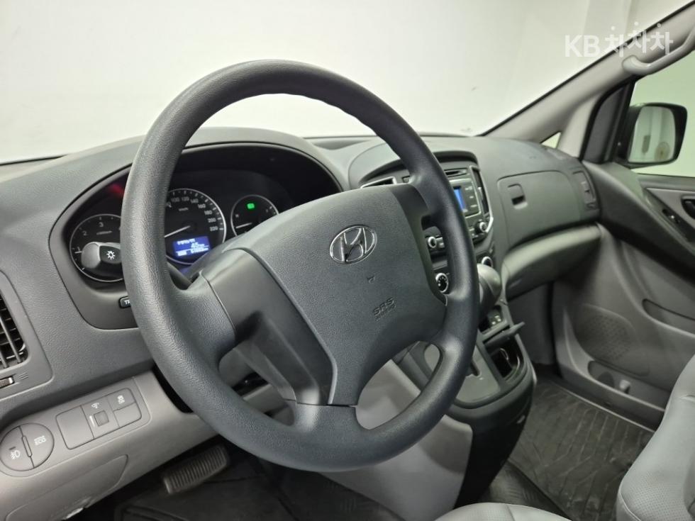 Hyundai Starex — miniaturë 9