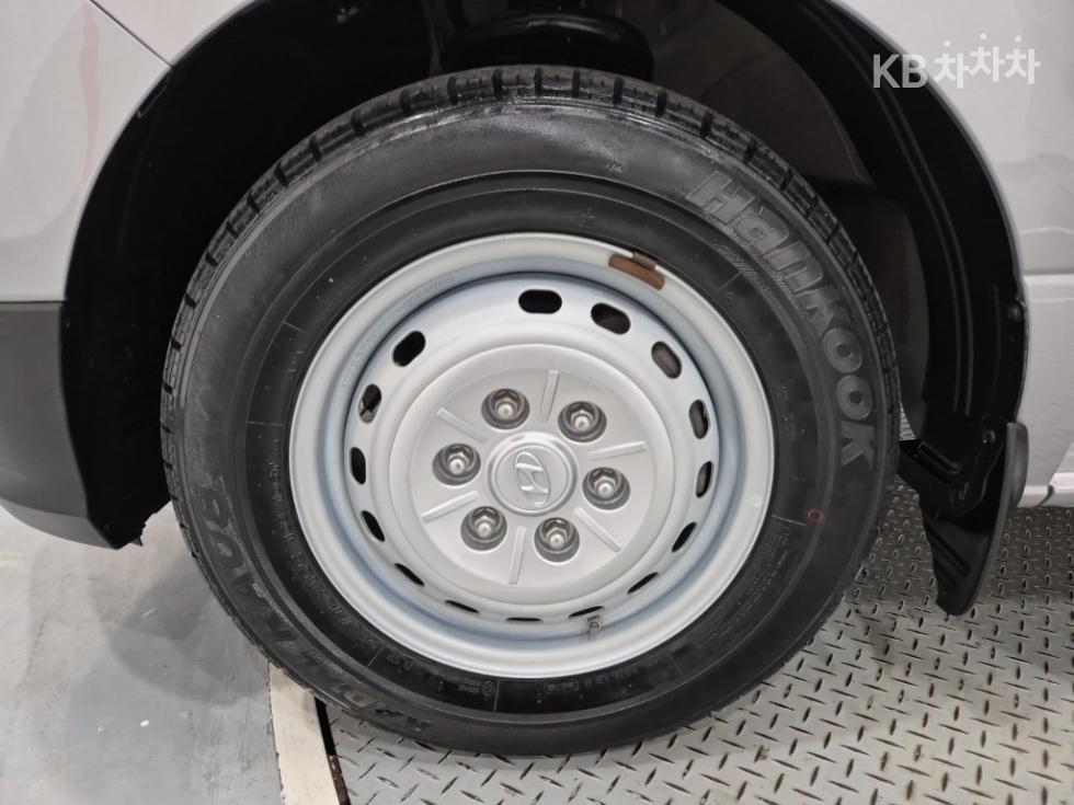 Hyundai Starex — miniaturë 18