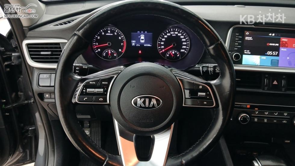 Kia K5 — miniaturë 11