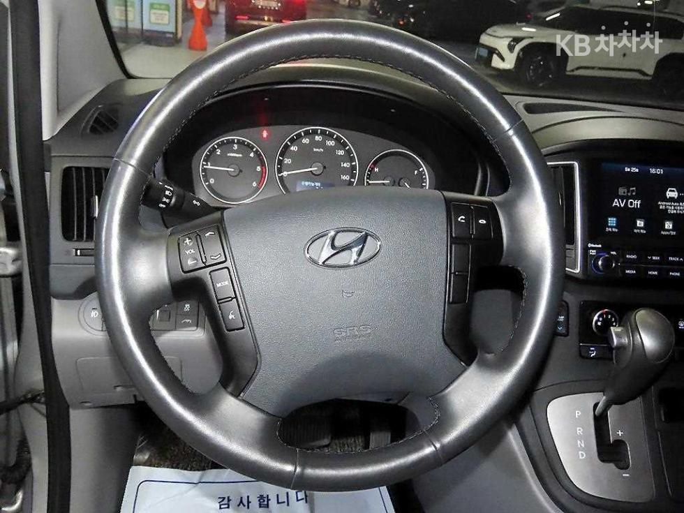 Hyundai Starex — miniaturë 8