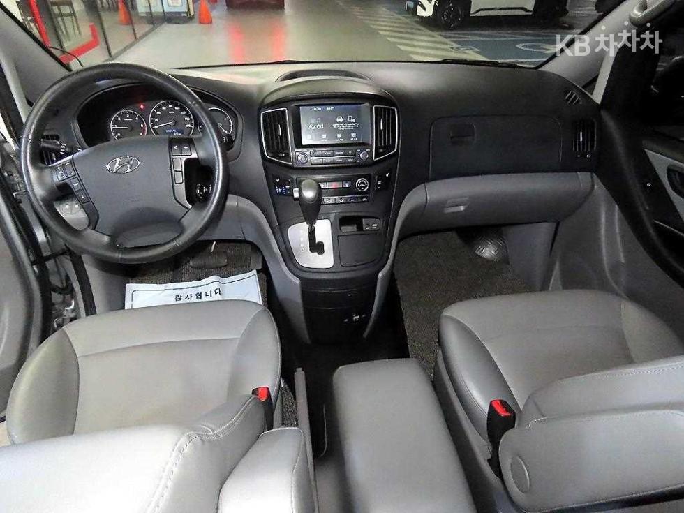 Hyundai Starex — miniaturë 10