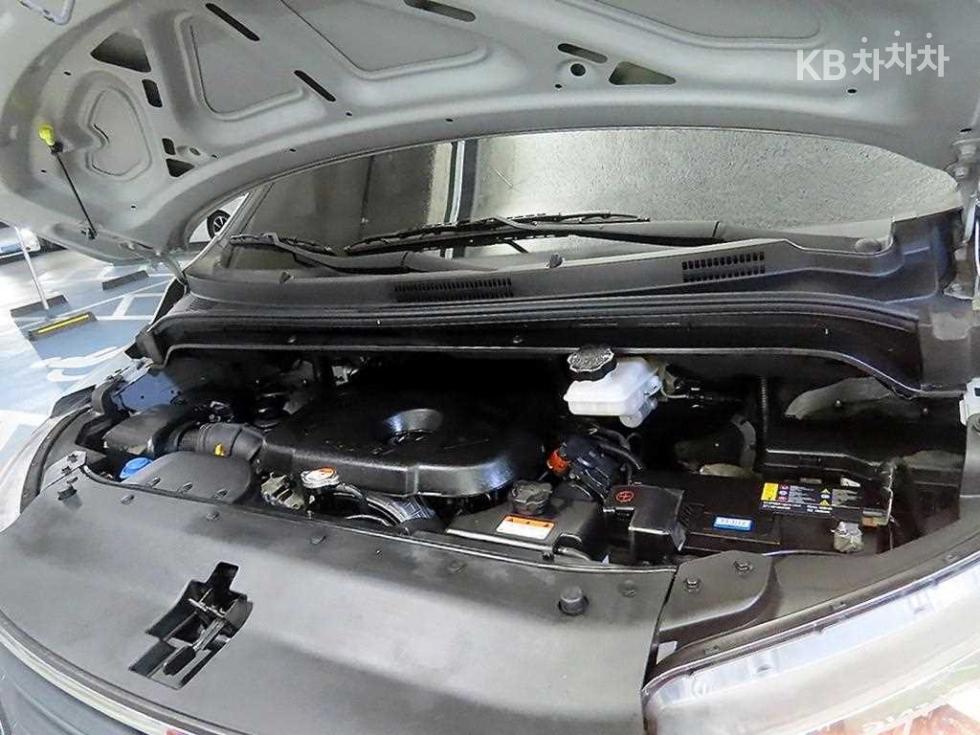 Hyundai Starex — miniaturë 18
