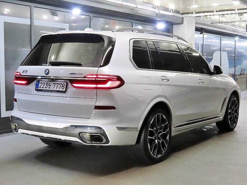 BMW X7 — miniaturë 4