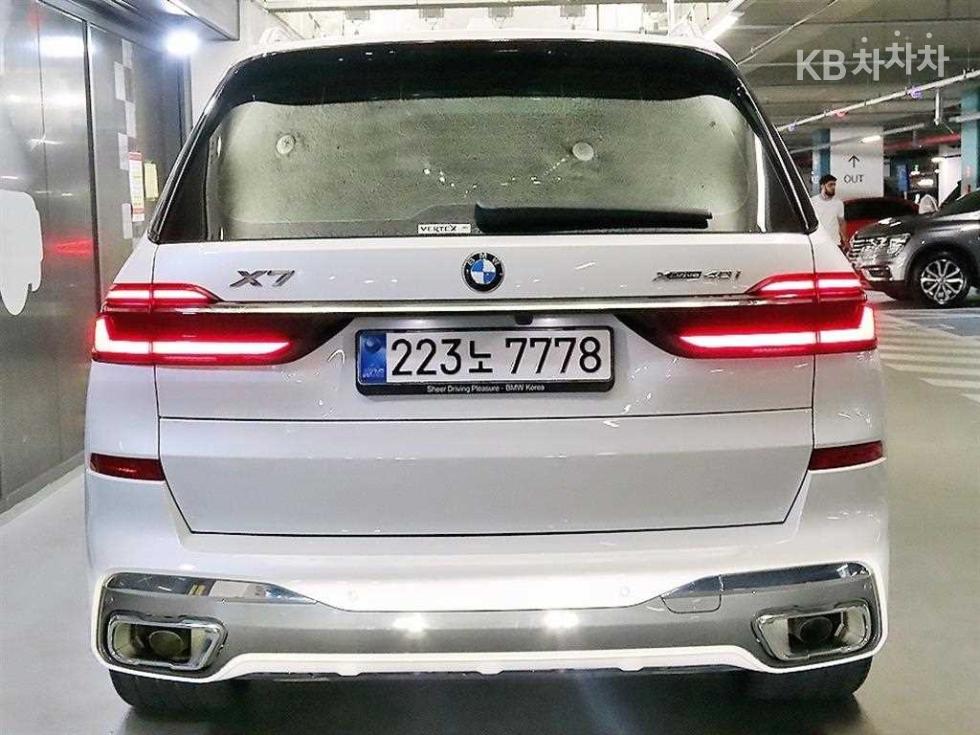 BMW X7 — miniaturë 5