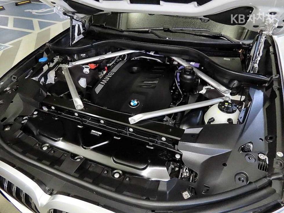 BMW X7 — miniaturë 19