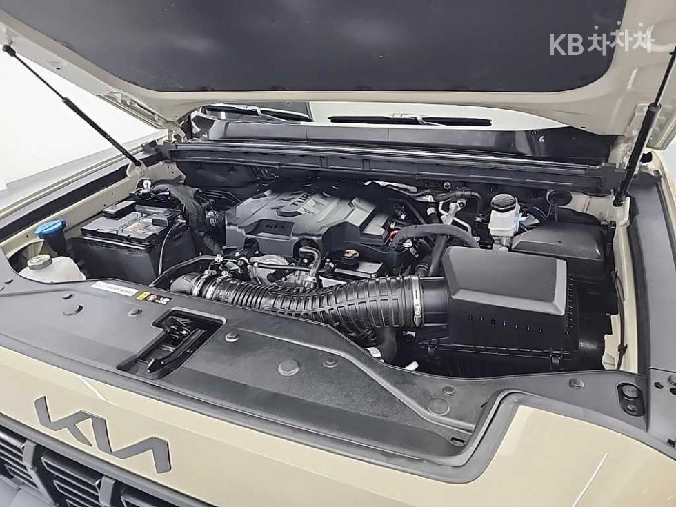 2025 Kia Used Car photo