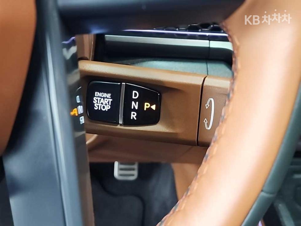 2025 Kia Used Car photo