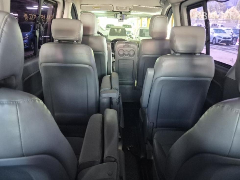 Hyundai Starex — miniaturë 9