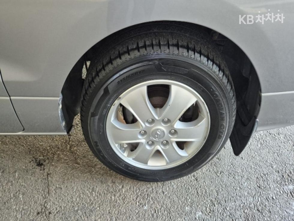 Hyundai Starex — miniaturë 15